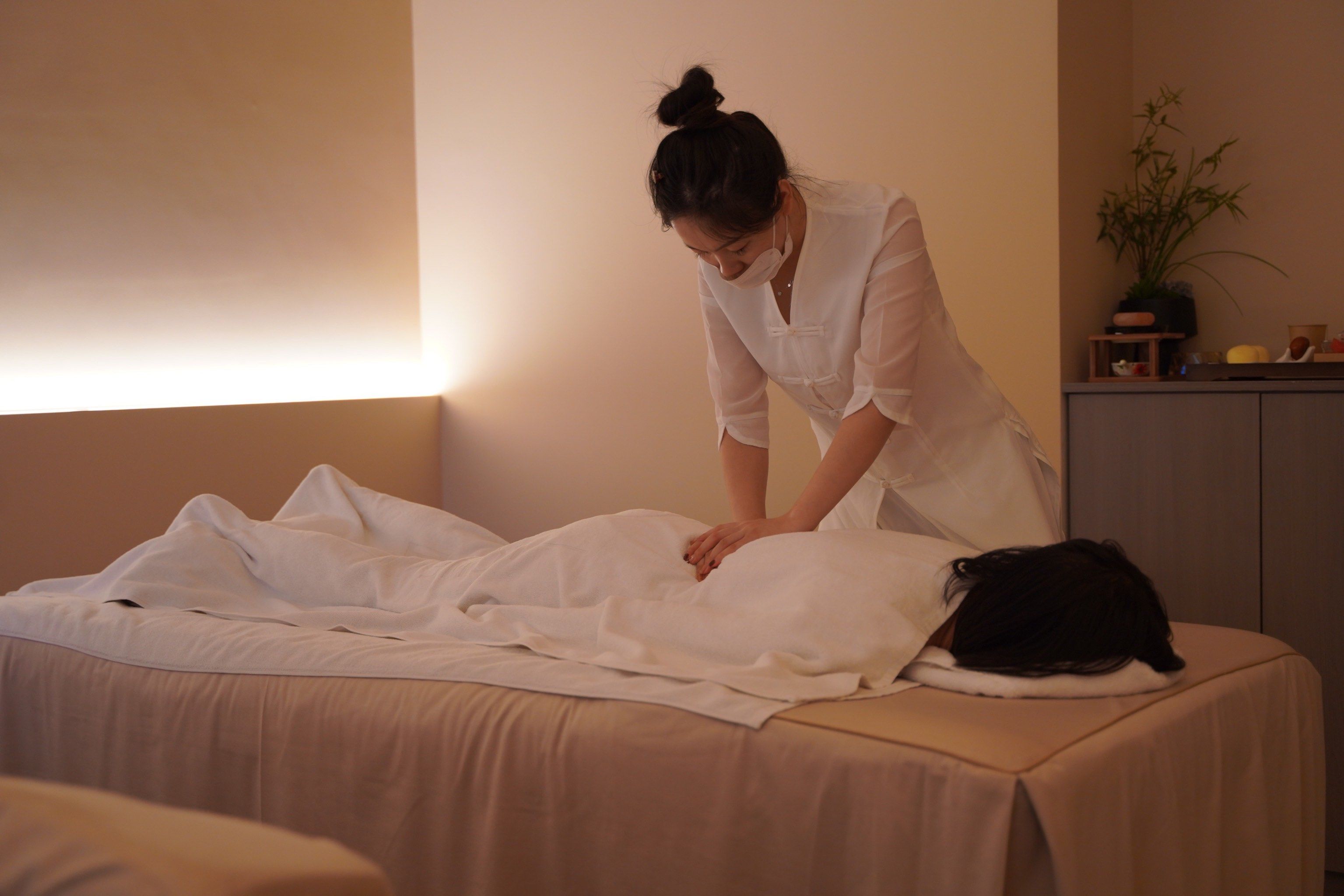 危机解读：少妇的诱惑特殊性接摩推油到底是什么样的服务解析