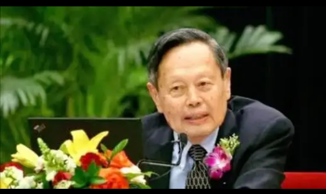 中国该不该建超级对撞机 杨振宁为何反对千亿项目