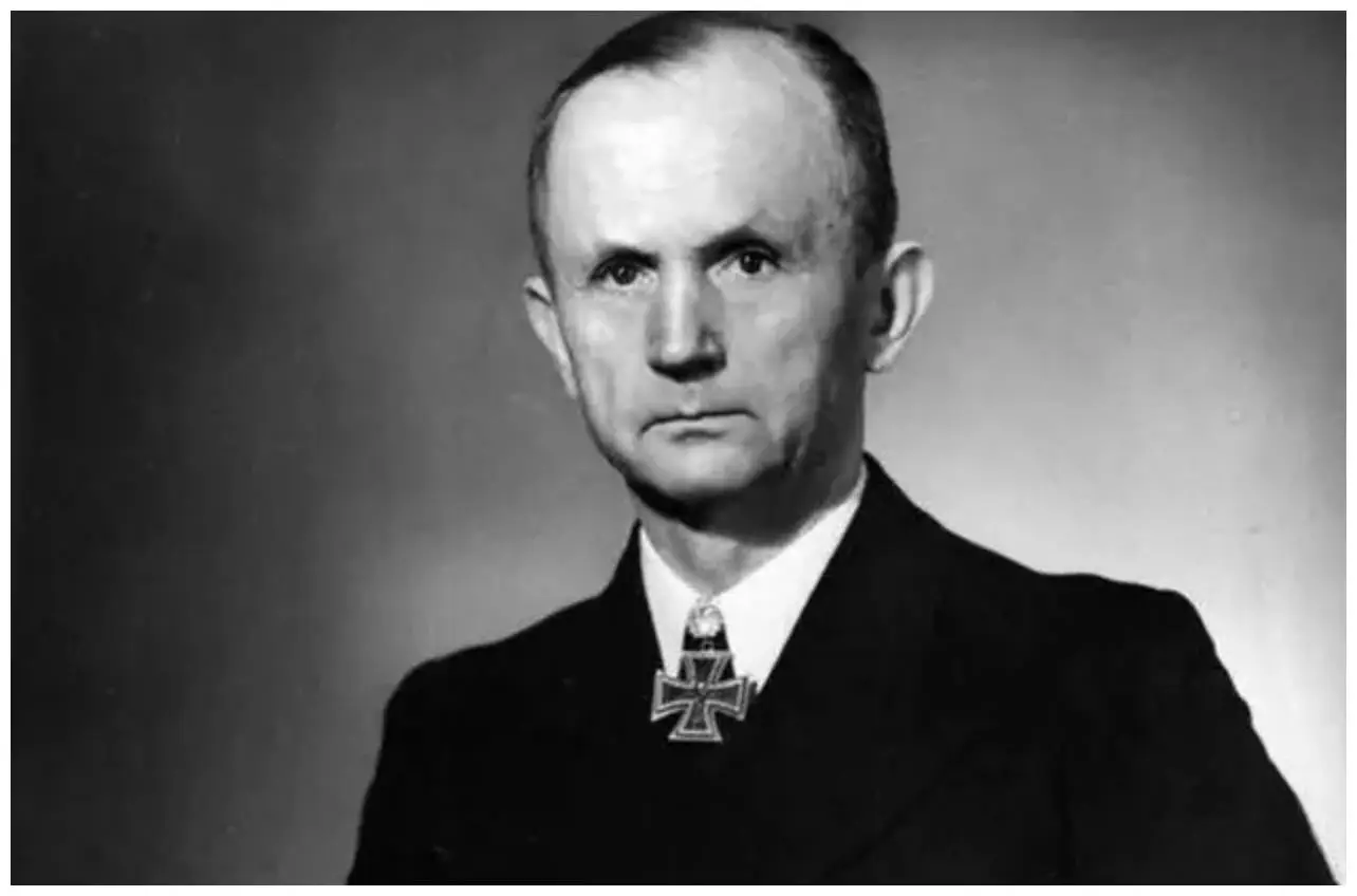 哪怕放了希特勒让世界陷入腥风血雨,他为什么也不后悔...