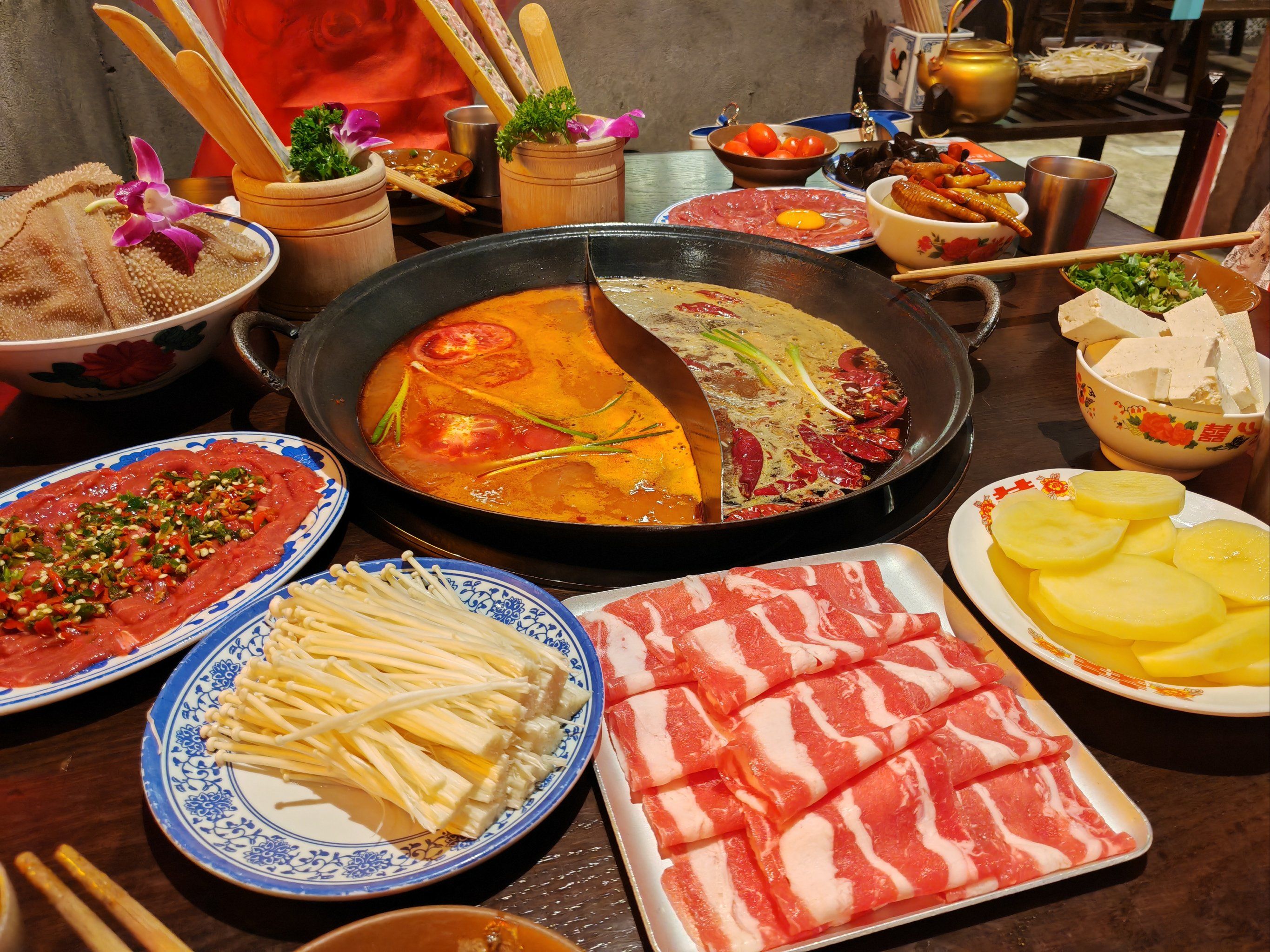 一个人吃火锅也不错的句子 一个人生活的简短语录