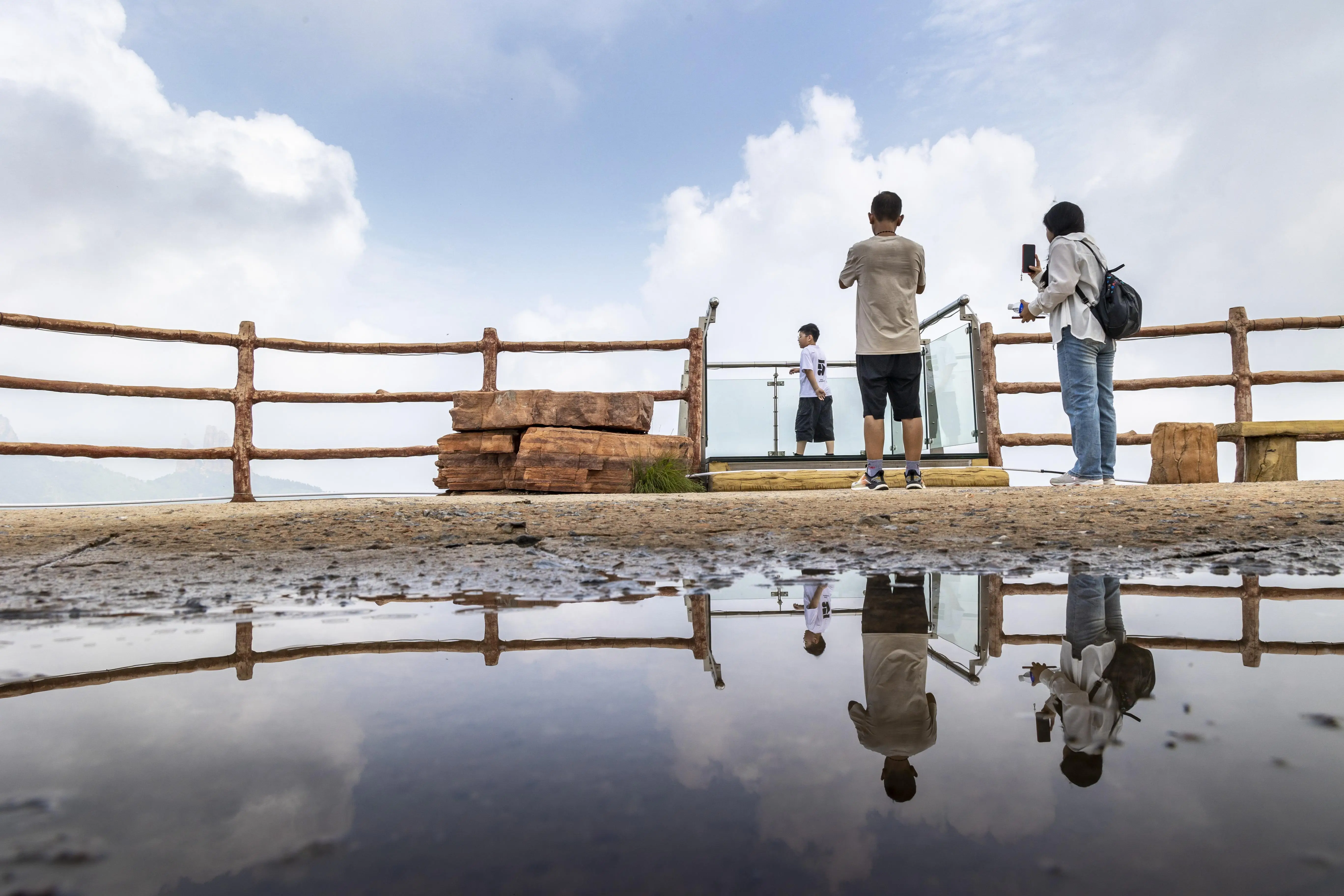 一年出差八个月游走六座城市的生活是一种什么体验？...