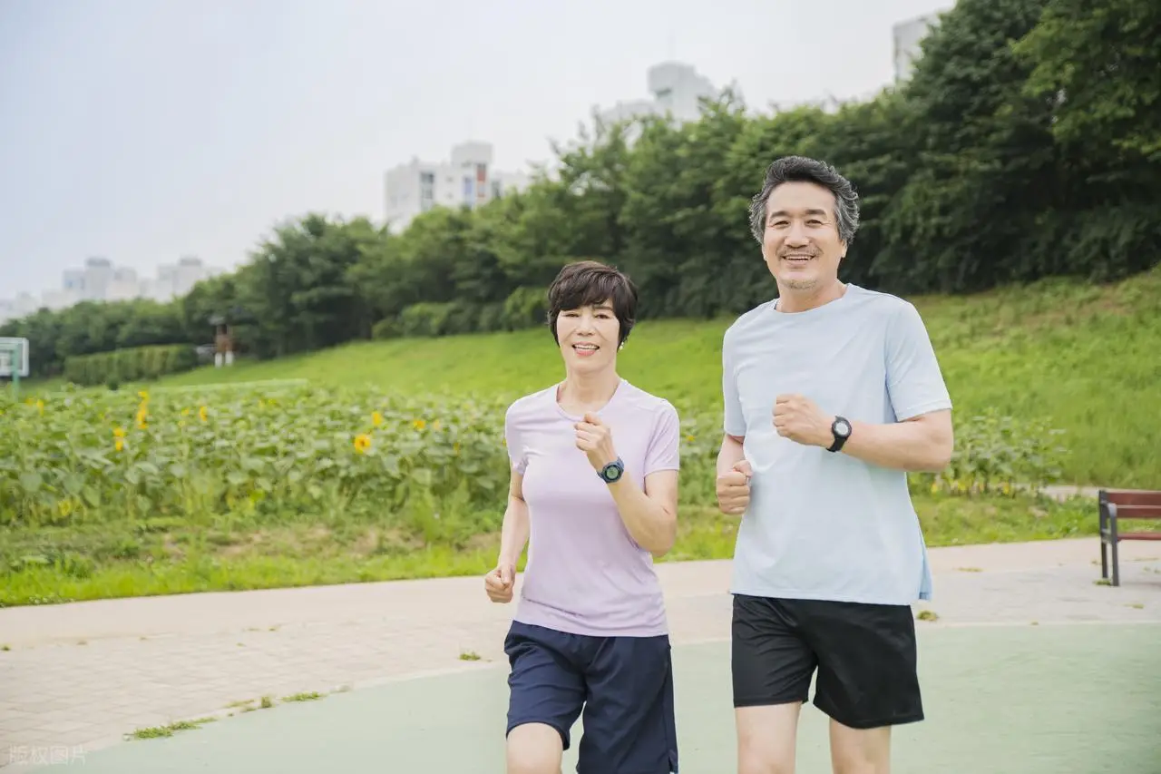 超慢跑健康益处大揭秘 最适合中年人的运动方式