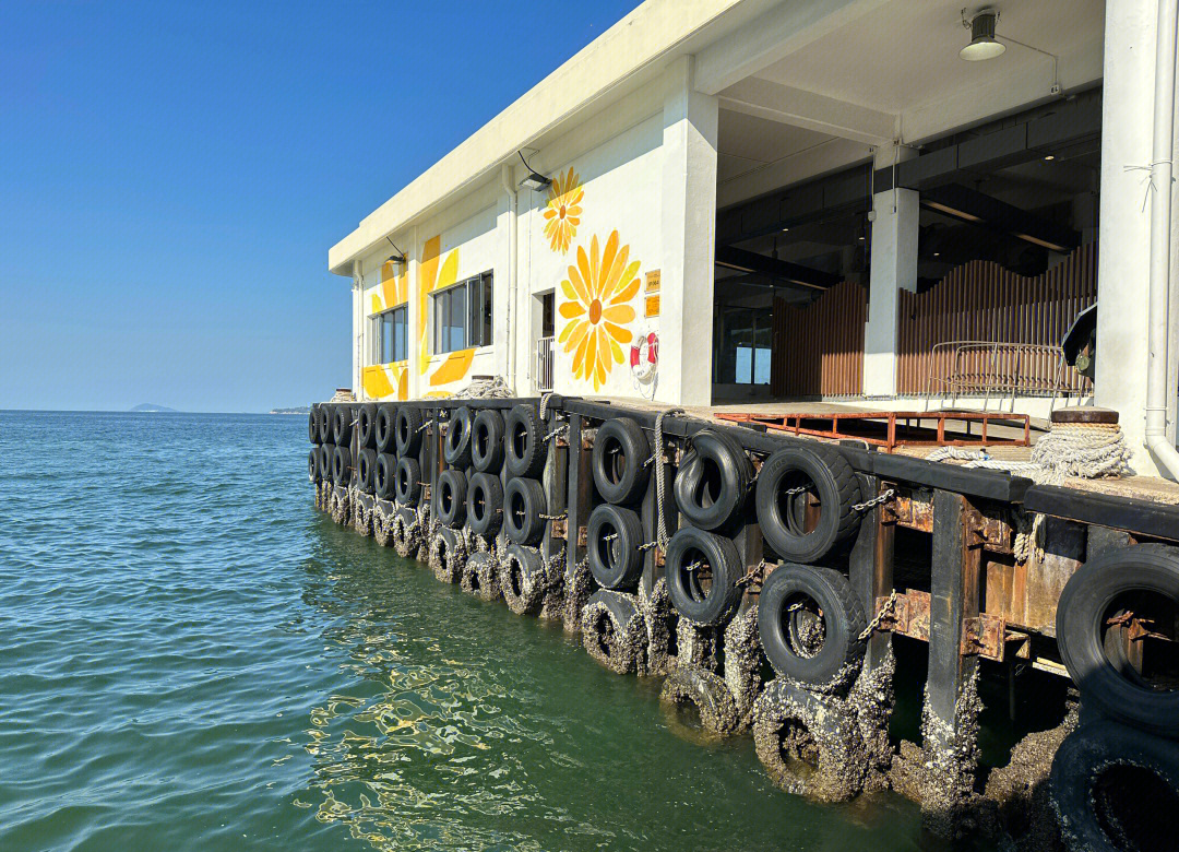 探秘香港南丫岛的烟火与隐秘：东莞水乡的市井记忆之旅