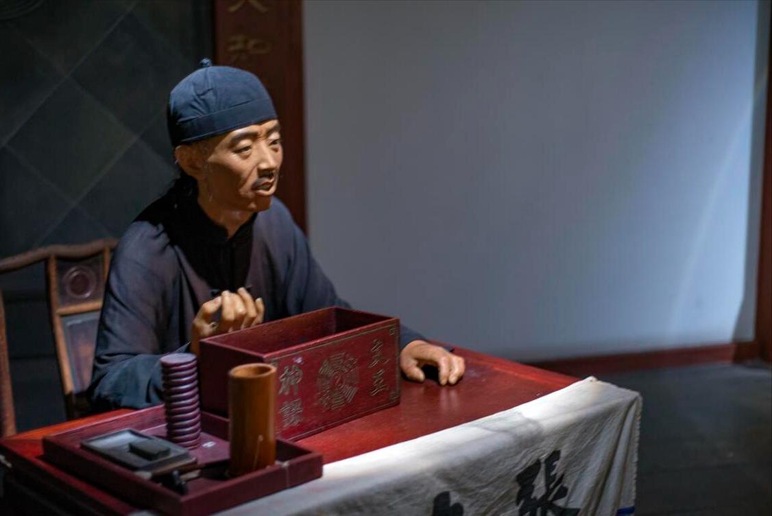 姓名是否决定了人们选择的职业?...