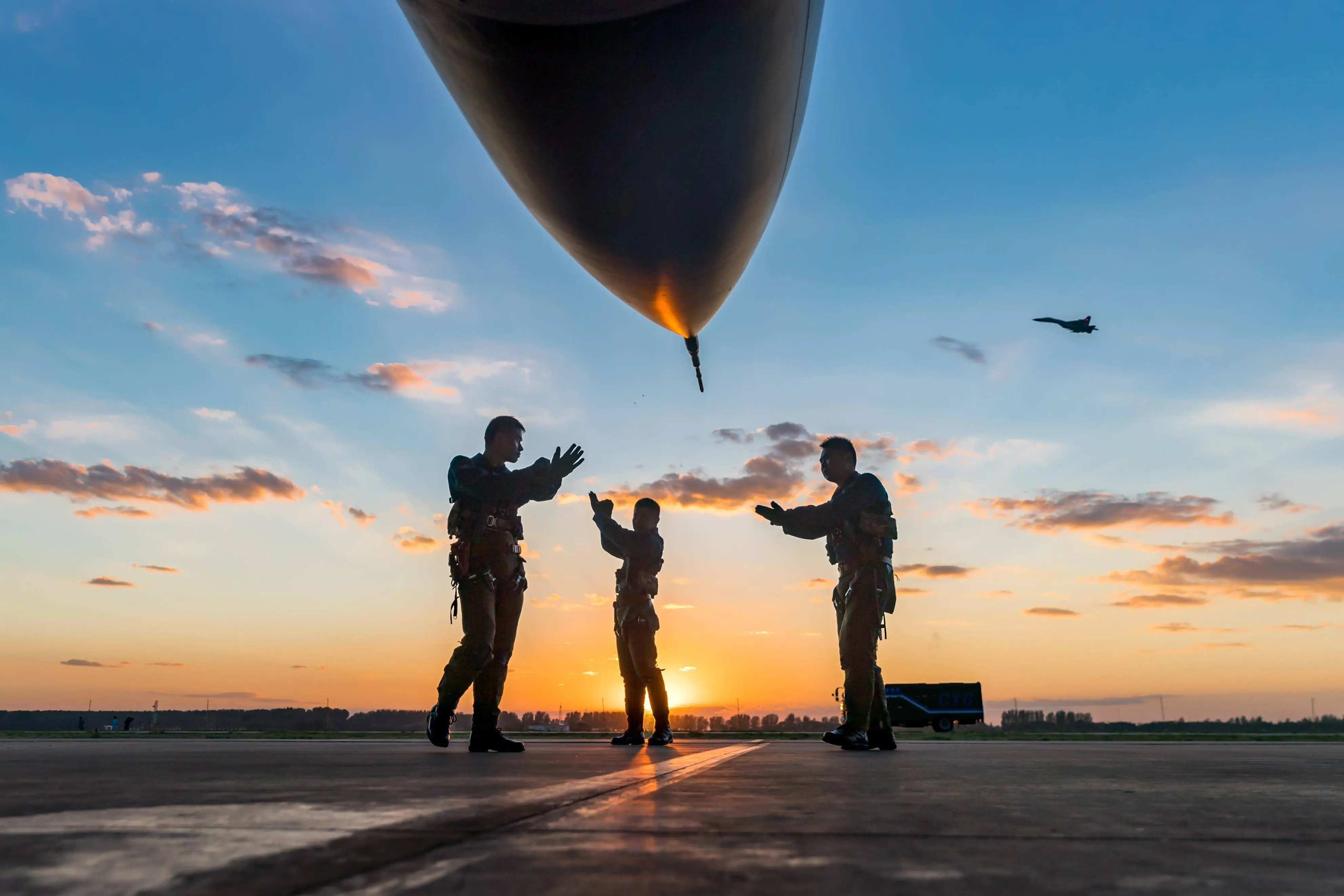 全球部署危机,美国如何应对飞行员急速减少?...