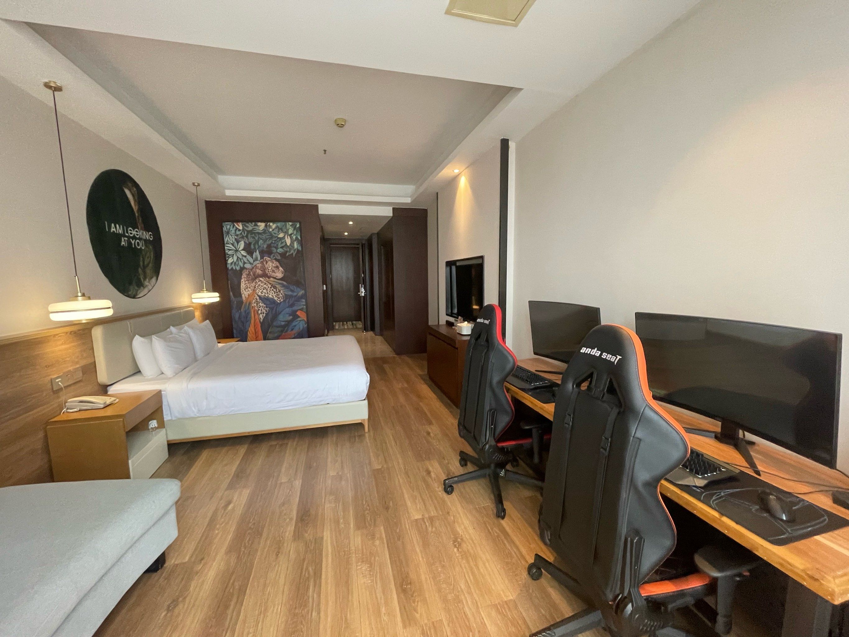 如何在陌生城市快速找到生活资源的实用技巧