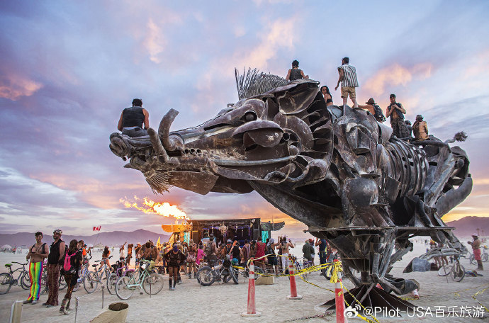 为什么说美国火人节是古典精神的现代昂扬?...