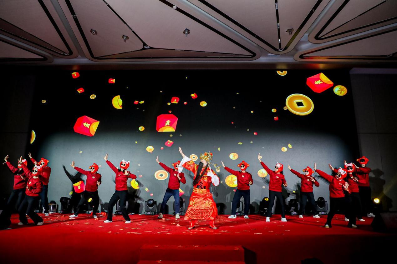 年会表演节目推荐 公司年会表演什么好