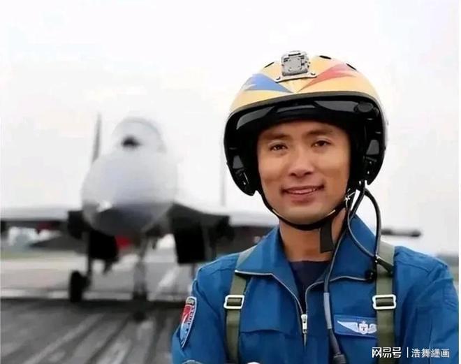 金头盔飞行员什么意思 金头盔奖和金飞镖区别在哪