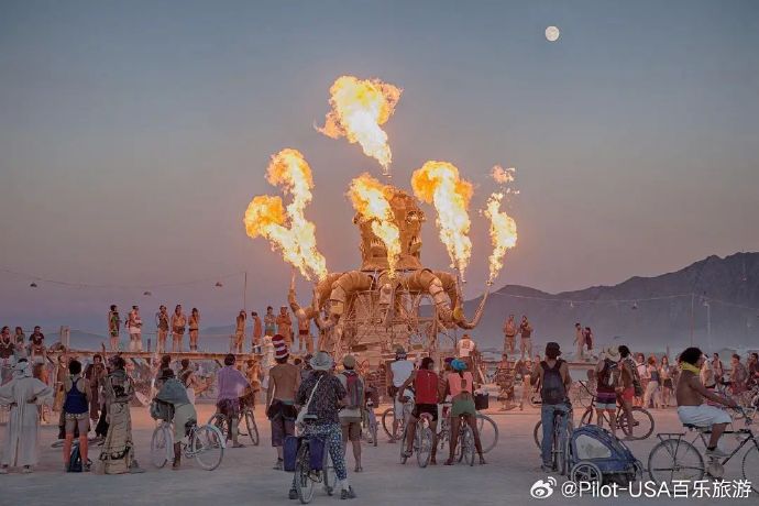 为什么说美国火人节是古典精神的现代昂扬?...