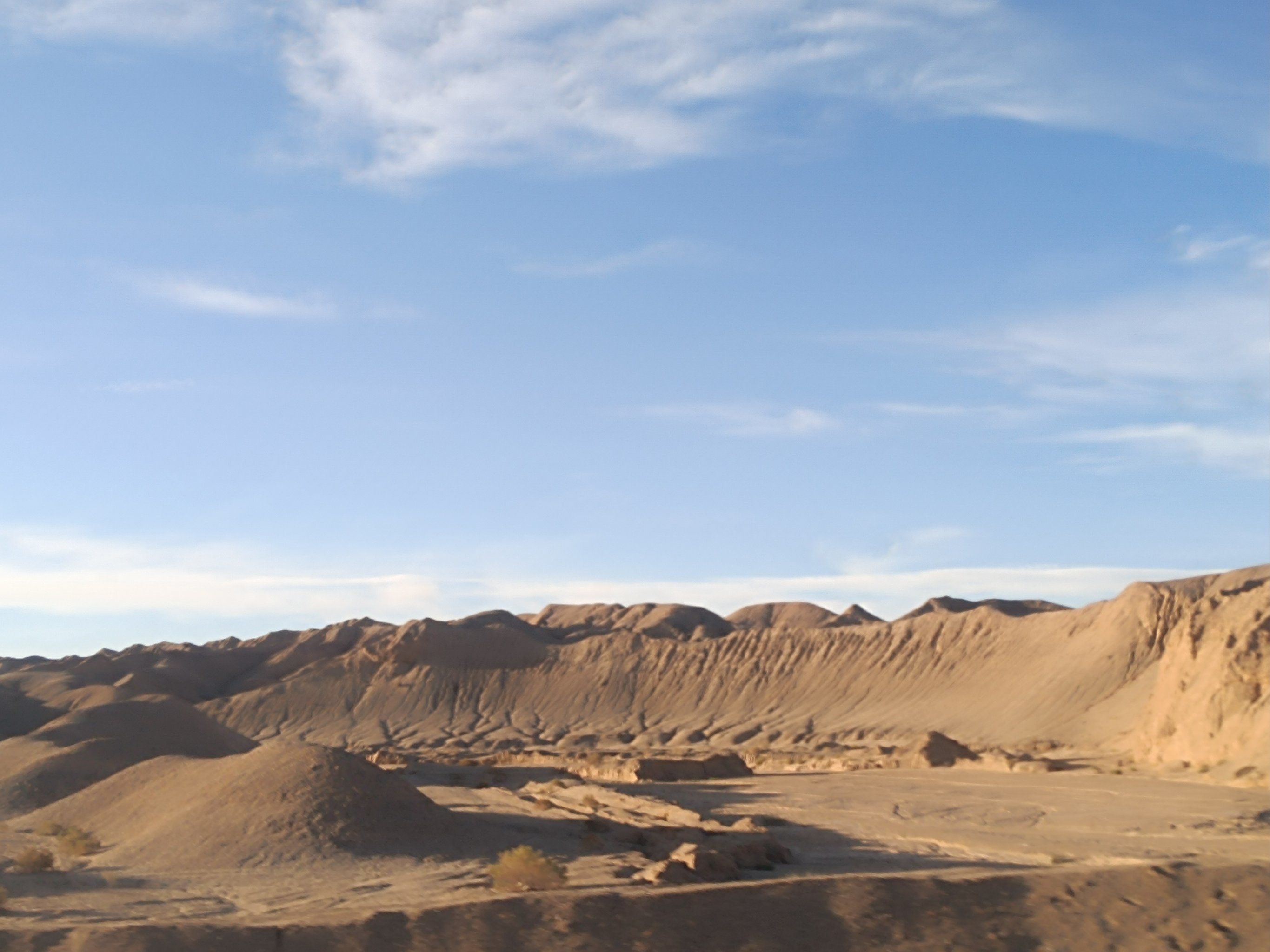 首次发现!火星上巨型沙丘不断移动,异星上物体移动有...