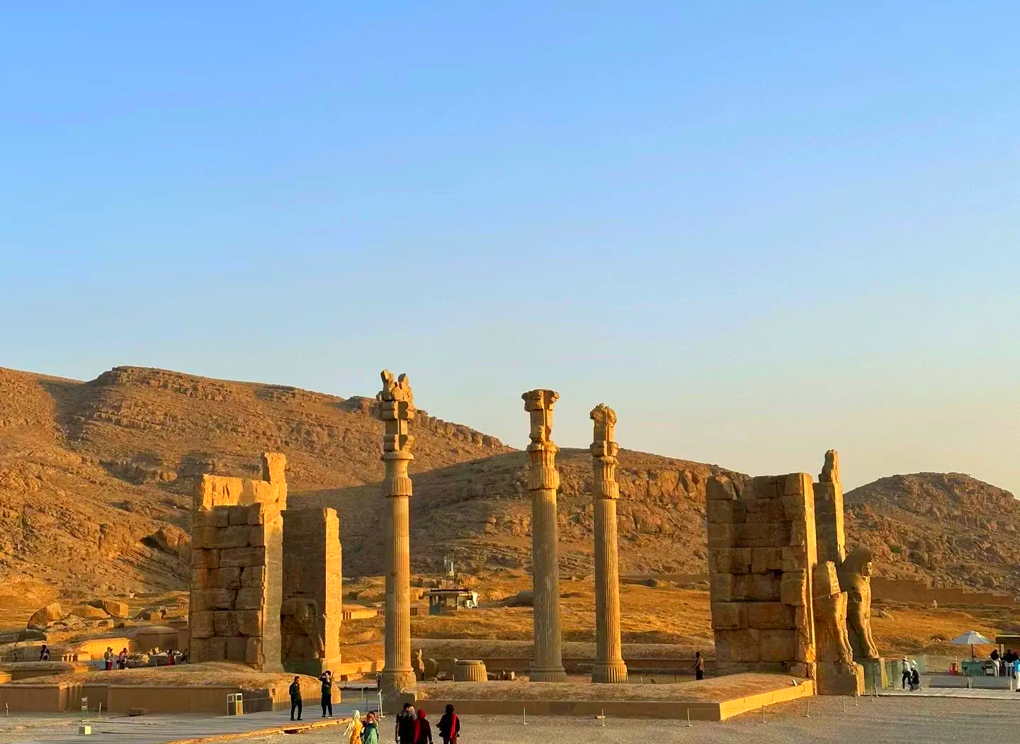 伊朗名城设拉子和风靡全球的同名葡萄酒之间有关系吗?...