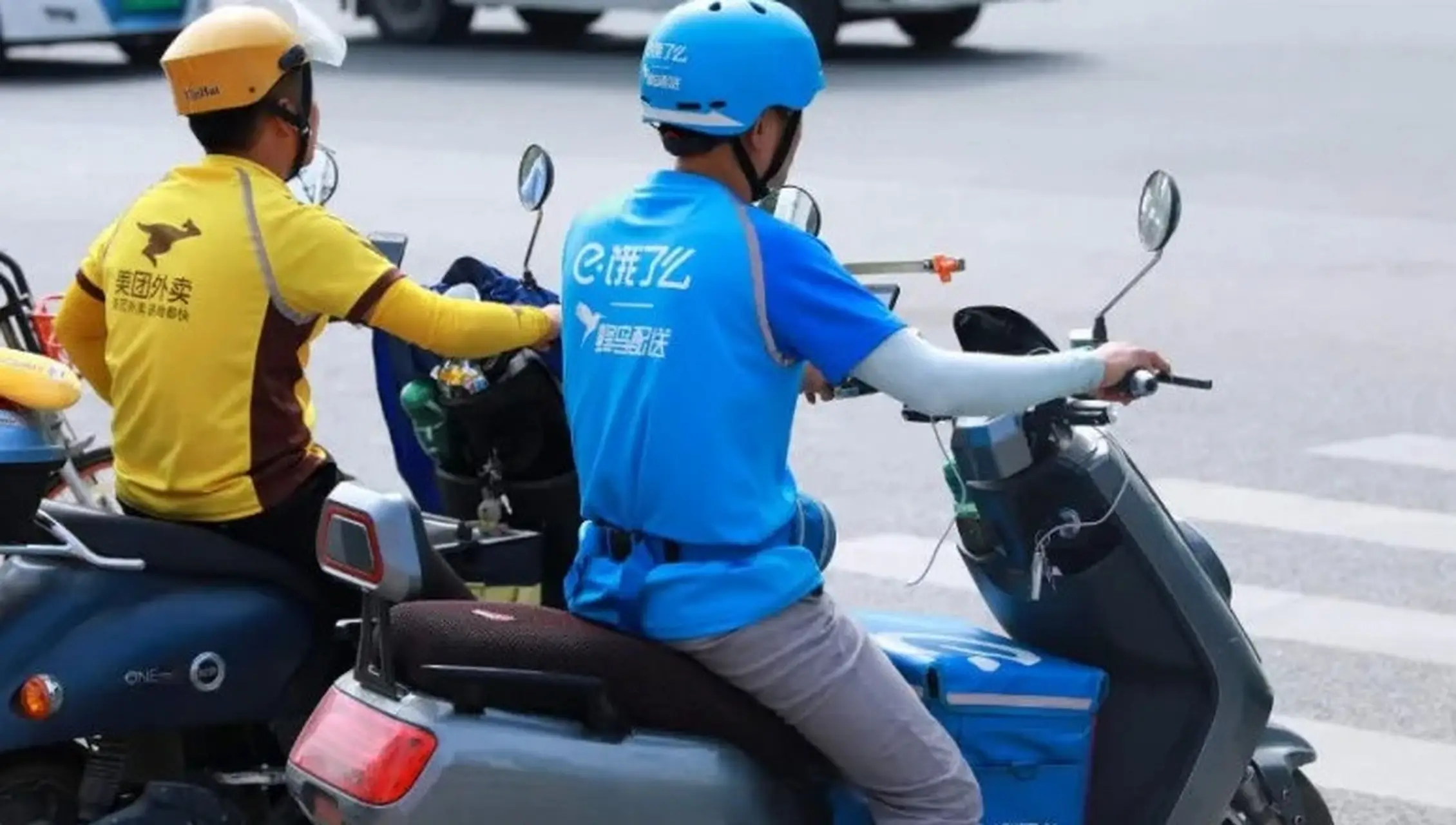 网曝：美团女骑手外卖上门app怎么用