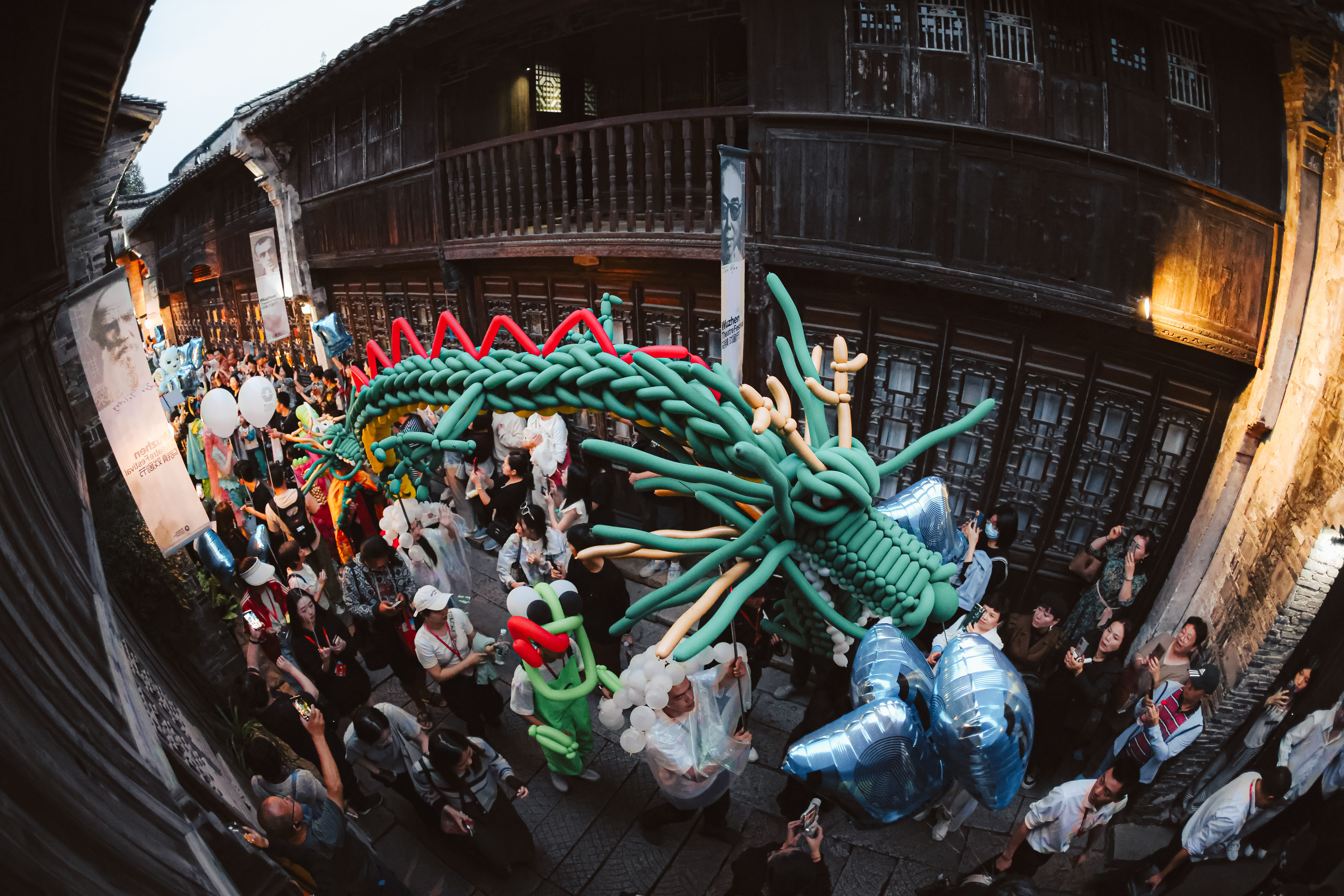 乌镇戏剧节活动介绍 穷人家孩子旅游消费观