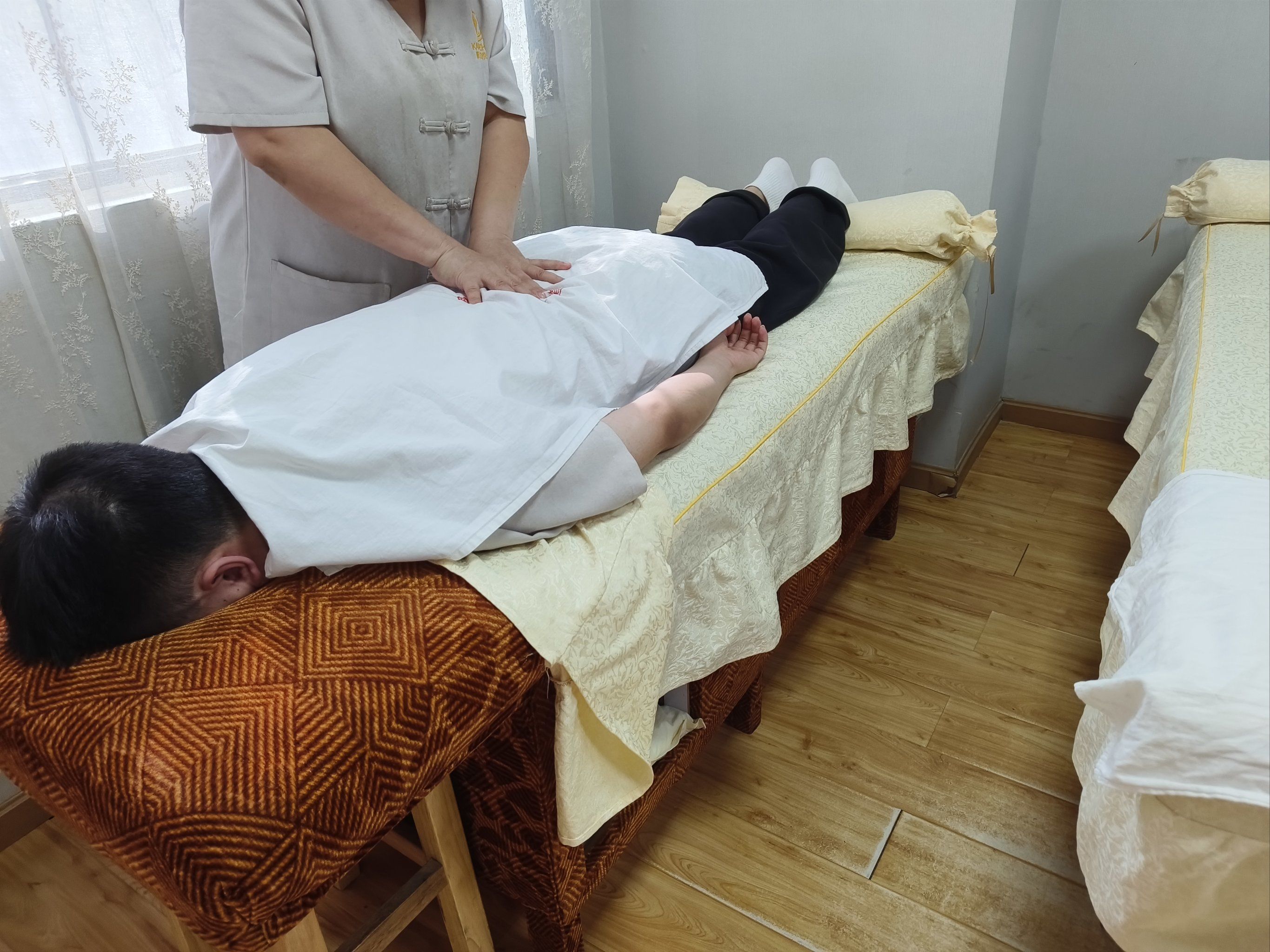 危机解读：少妇的诱惑特殊性接摩推油到底是什么样的服务？