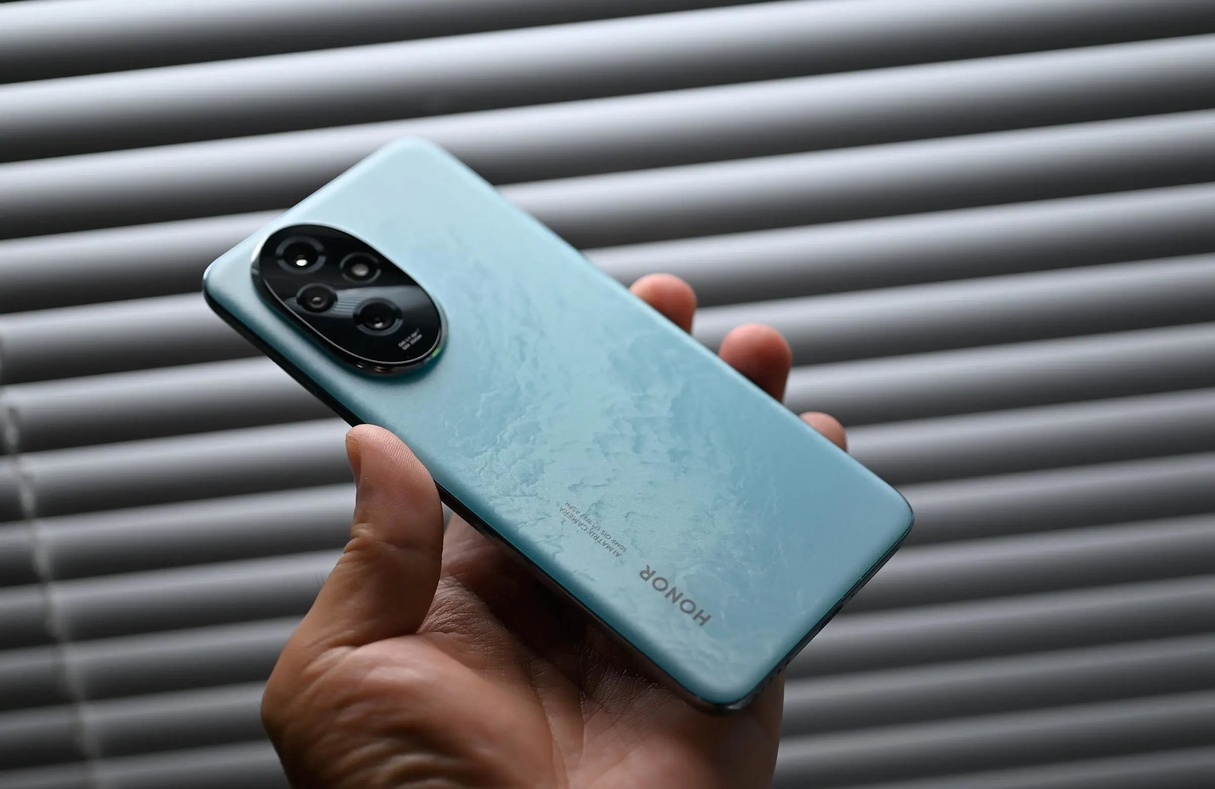 重庆大学城快餐200元现象解析,消费升级还是价格虚高