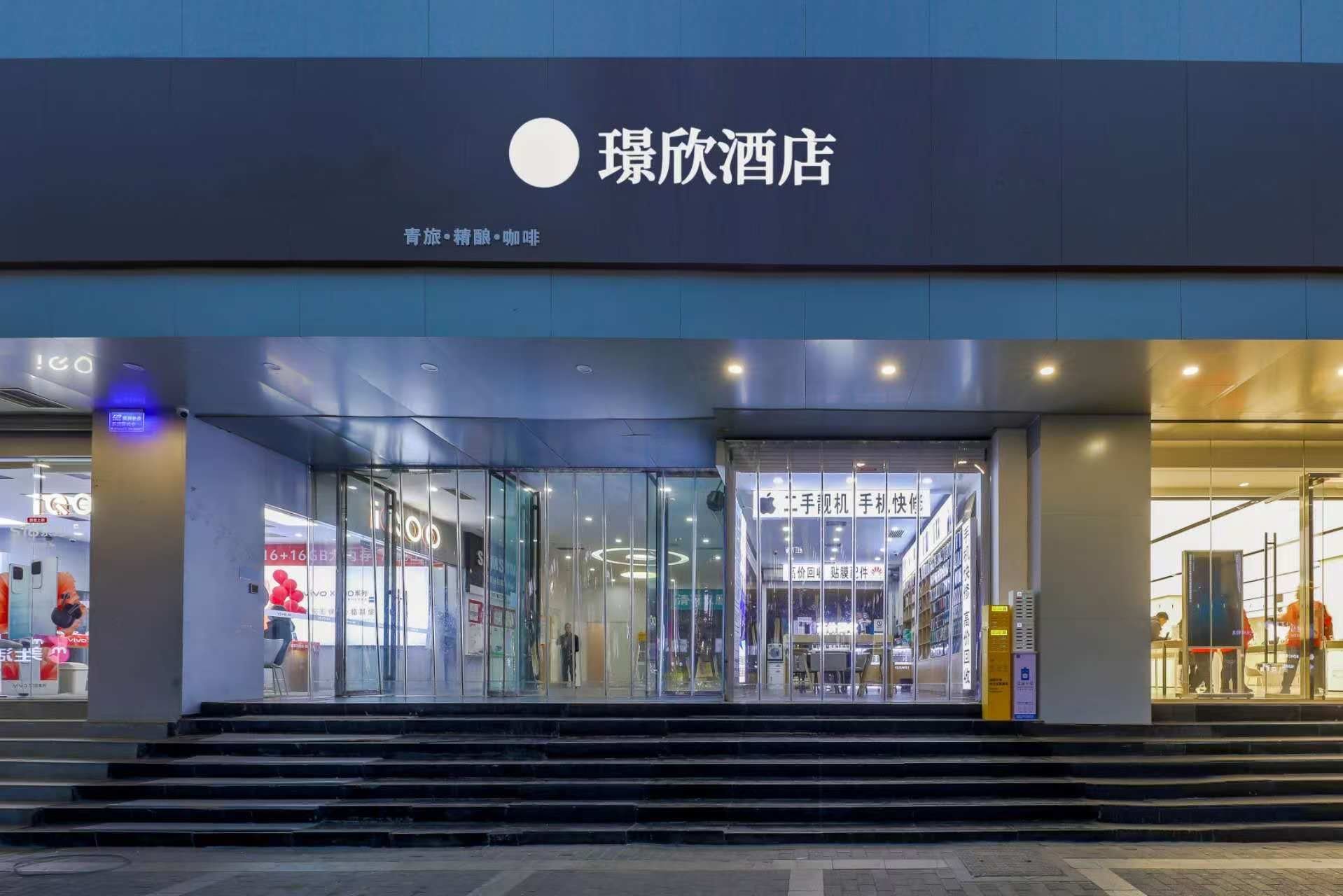 鹤壁附近的人多少钱一晚