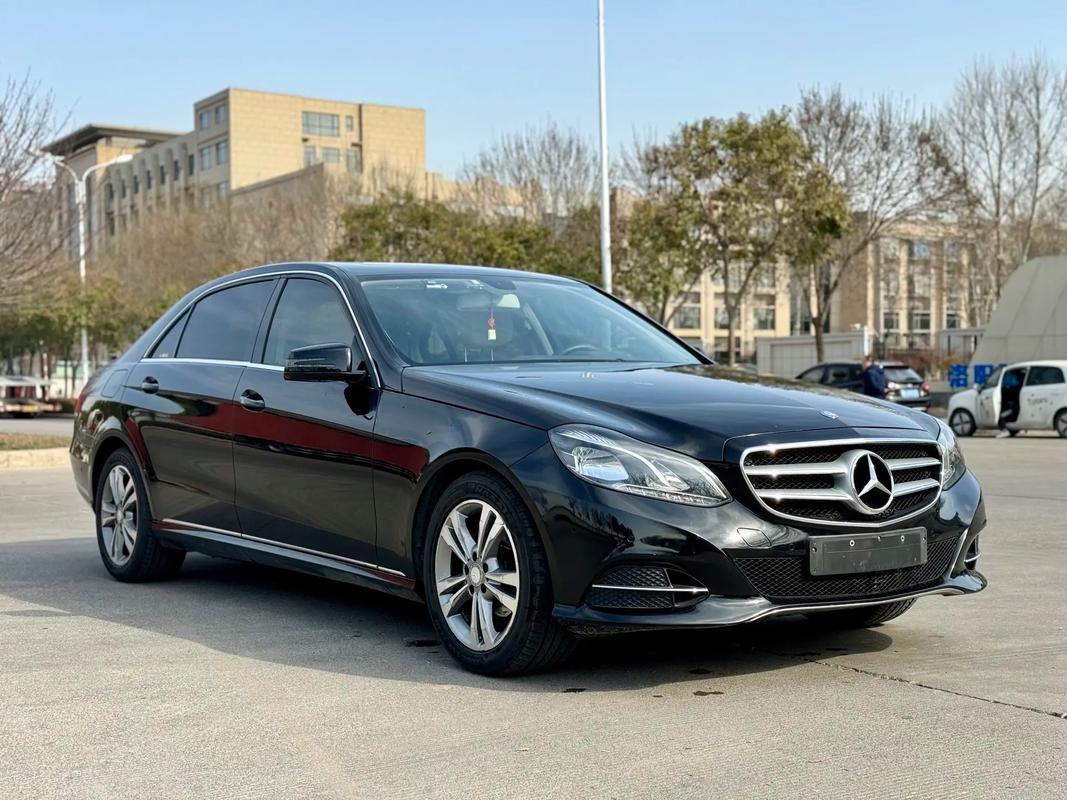 奔驰e260l和e300l核心区别 2025款e300l落地价解析